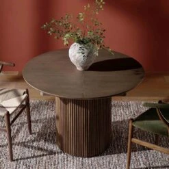 Maru Round 4-6 Seater Extending Oak Pedestal Dining Table, Silver Oak -Daals BSD 135 SILK scene3