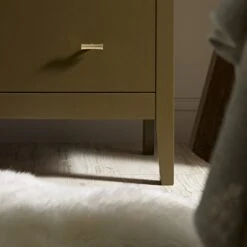 Oakham Chest Of 4 Drawers, Olive Grove -Daals FT COD 07 DOLIVE scene4