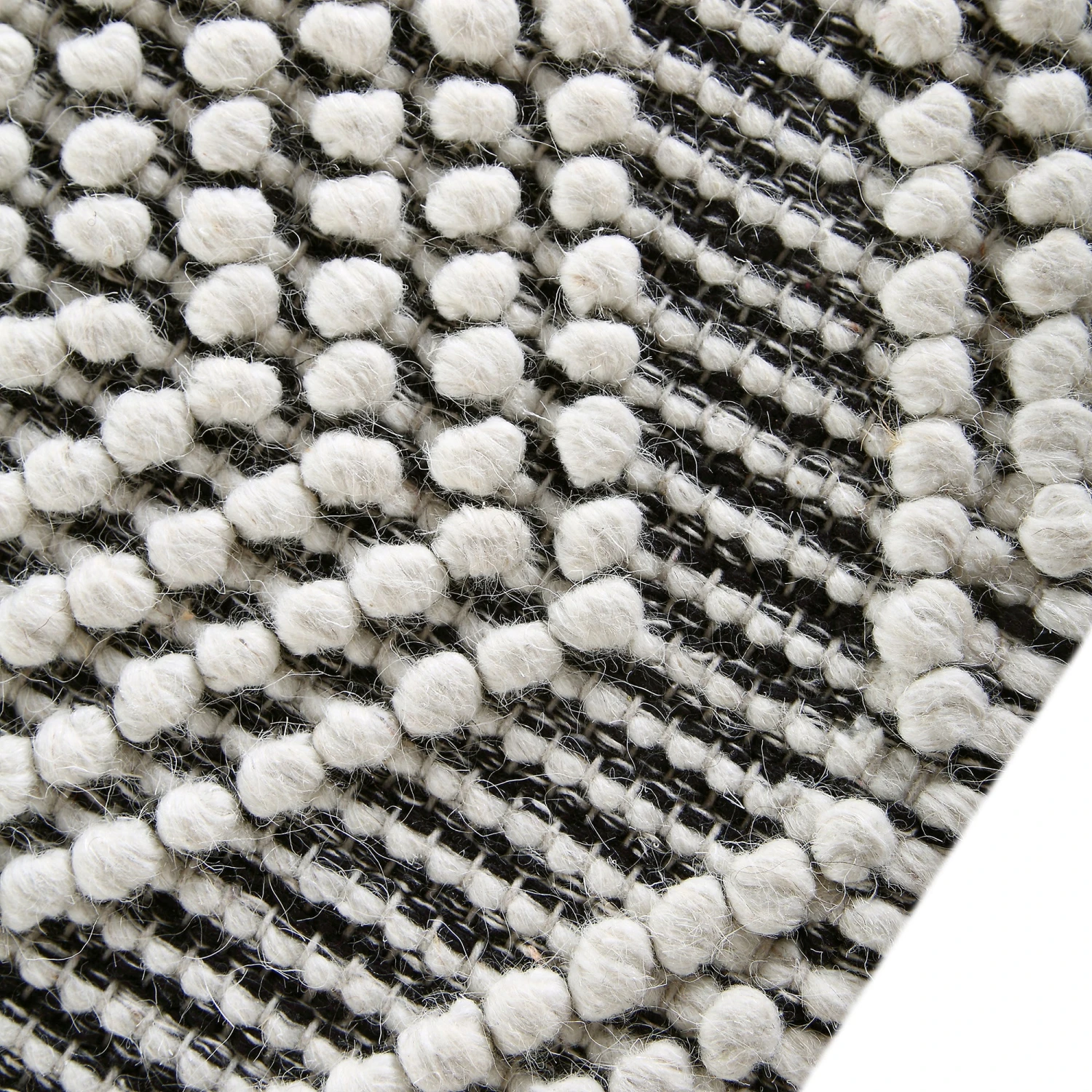 Avanti Handwoven Salt And Pepper Diamond Bobble Wool Rug 6 Avanti Handwoven Salt And Pepper Diamond Bobble Wool Rug - Image 6