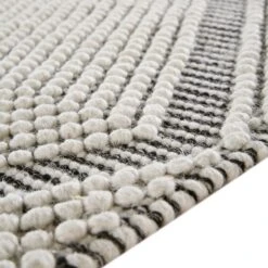 Avanti Handwoven Salt And Pepper Diamond Bobble Wool Rug 15 Avanti Handwoven Salt And Pepper Diamond Bobble Wool Rug -Daals KI AVANTI RUG DIAM detail3