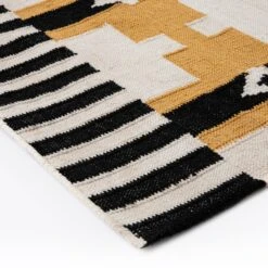Havana Smoke & Amber Indoor Outdoor Handwoven Rug -Daals KI HAVANA RUG PET detail3