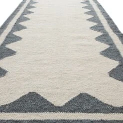 Matilda Blue Scallop Border Handwoven Wool Runner -Daals KI MATILDA RUG BLUE RUNNER detail2