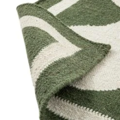 Matilda Olive Green Scallop Border Handwoven Wool Rug -Daals KI MATILDA RUG OLIVE detail3