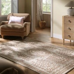 Varanasi Traditional Hand Tufted Wool Rug