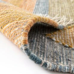 Zairya Kilim Handwoven Wool & Cotton Rug -Daals KI ZAIRYA RUG KILIM detail4