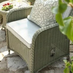 Hampshire 2-Seater Round Wicker Reclining Bistro Set With Stools, Desert Sage -Daals OD BISTR 108 GREEN scene6