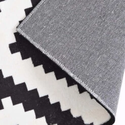 Illusion Monochrome Printed Rug 140 X 200 Cm -Daals RG BO13 L detail2