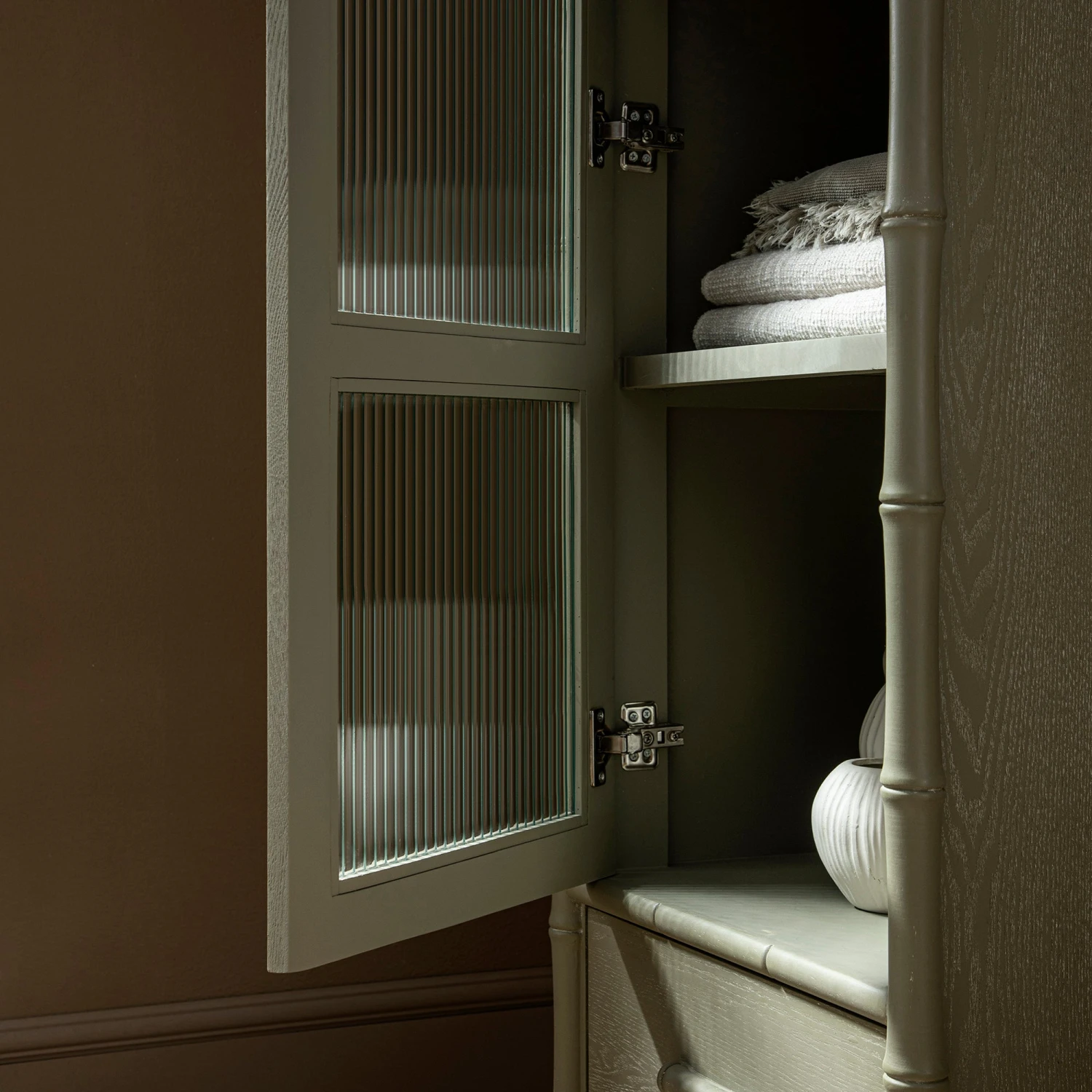 Elstowe Faux Bamboo And Fluted Glass 1-Door Cabinet, Sage Green 7 Elstowe Faux Bamboo And Fluted Glass 1-Door Cabinet, Sage Green - Image 7